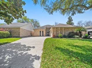 1915 Rock Fence Dr, Richmond, TX 77406