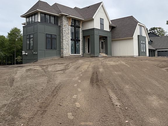 2nd image of 4731 140th Ln NE