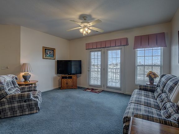 5th image of 985 Mistflower Ln
