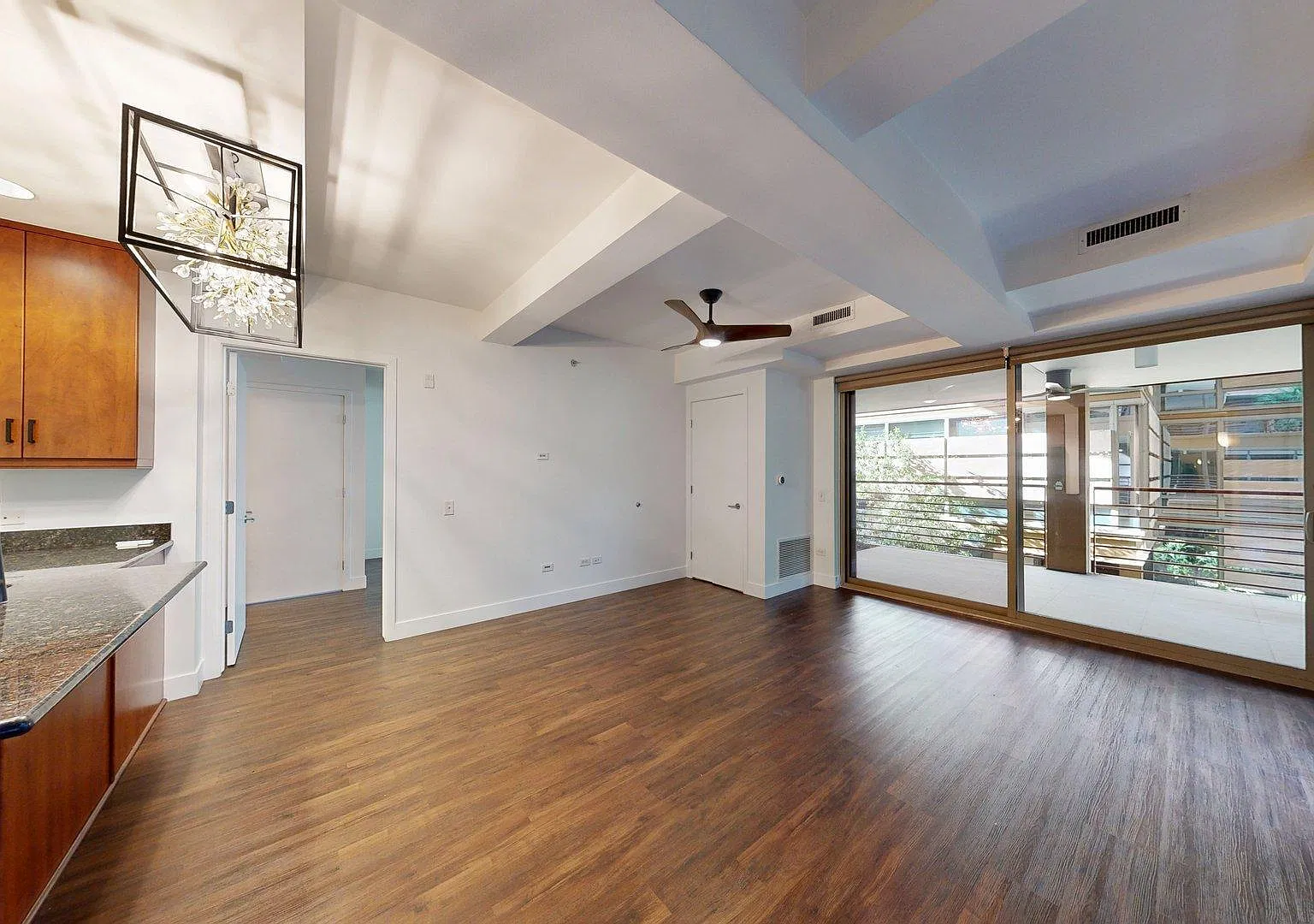 1 bed, 1.5 bath, 952 sqft, $2,500 — Photo 2