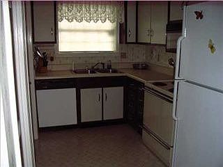 4th image of 3361 S Sugartree St