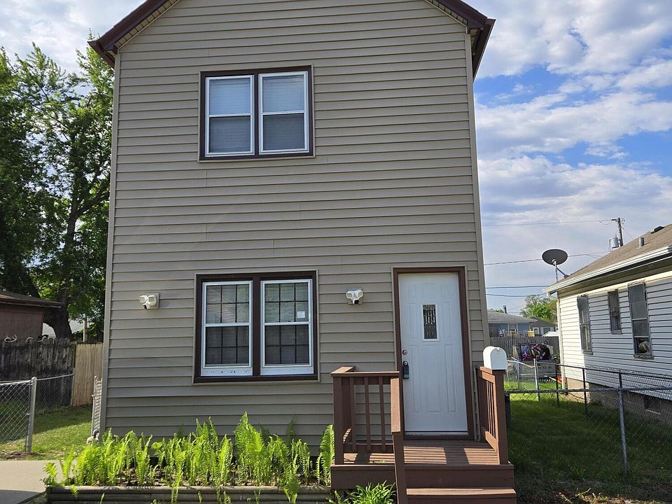 1st image of 1725 East Ave