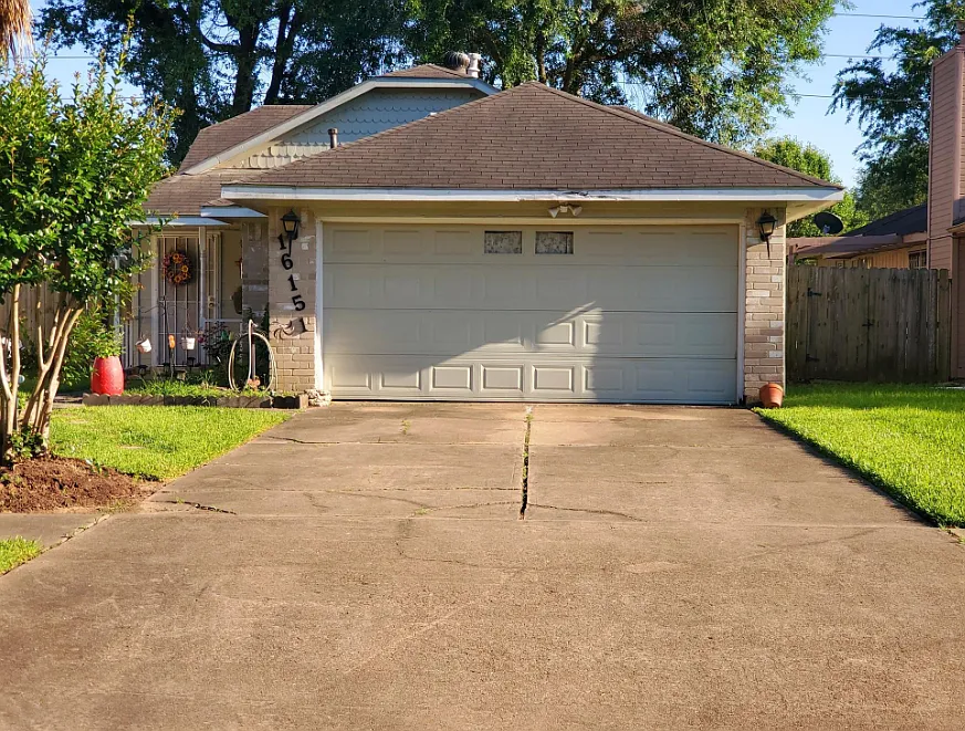 16151 Barbarossa Drive Houston, TX 77083 - 1 — Photo 3
