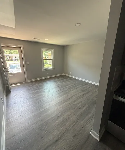 416 Nelson St #3 — Photo 2