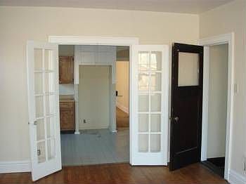 5th image of 5010-5012 Mardel Ave