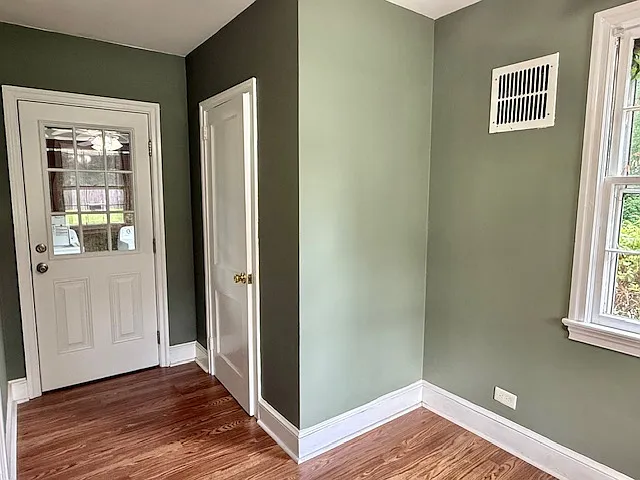 602 W Cedar St — Photo 3