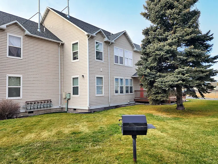 Gallatin Trails Apartments — Photo 11