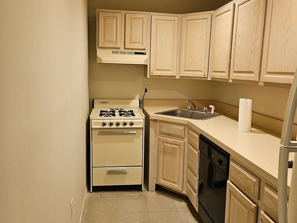 1st image of 239 Orchard St #3C