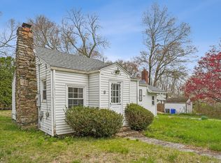 8 Autumn Trl, Coventry, CT 06238