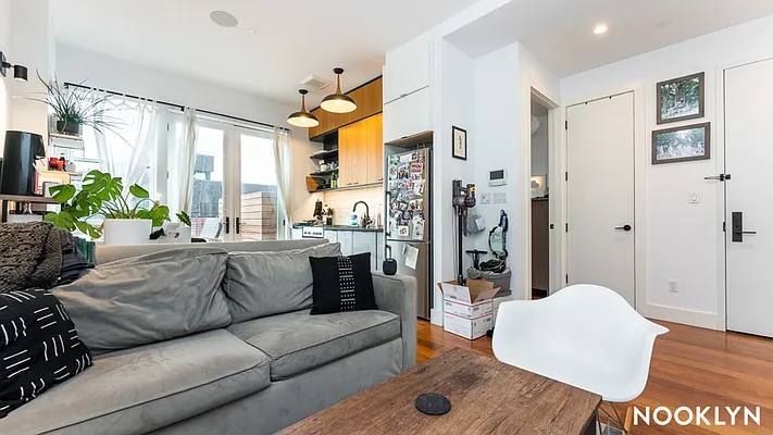 Rented by Nooklyn NYC LLC | media 33