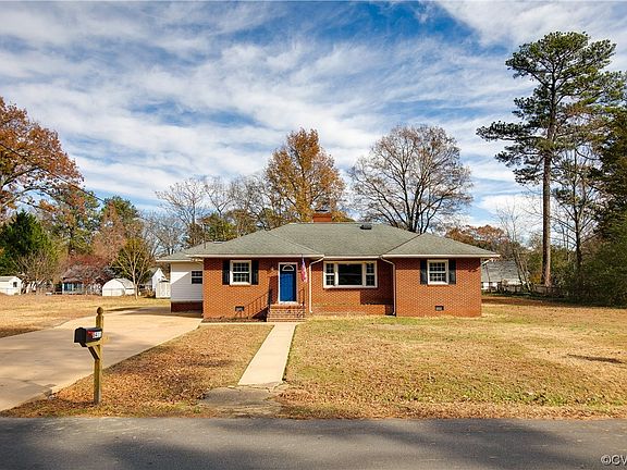 4th image of 8411 Hood Dr