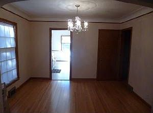 4th image of 3250 McKinley St NE