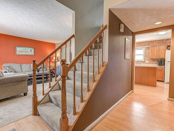 5th image of 8506 Windcrest Dr