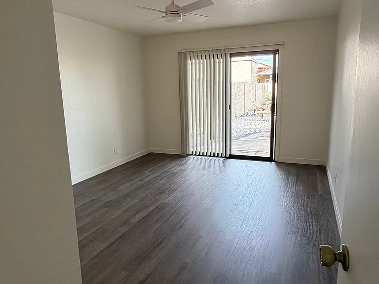 3413 N Sunridge Ln — Photo 20