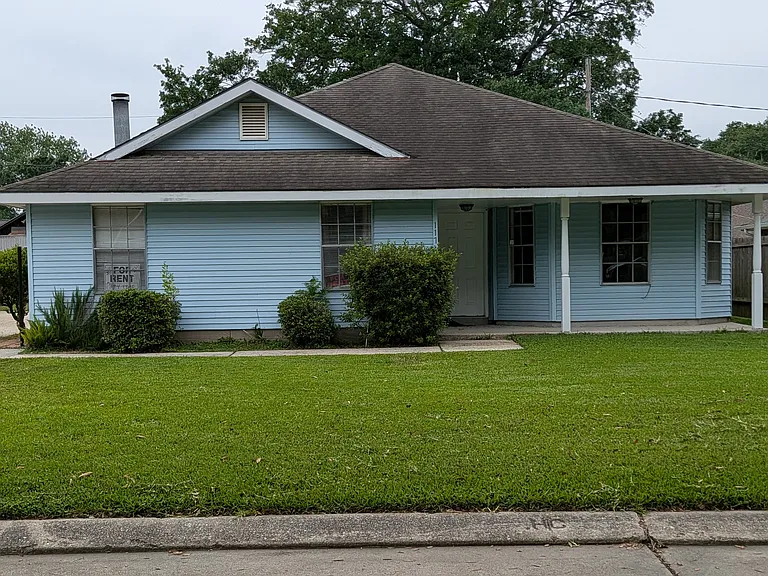 117 Brentwood Dr #117 — Photo 1