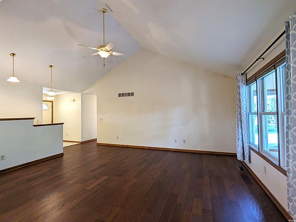 5th image of 61891 Amber Meadows Ct