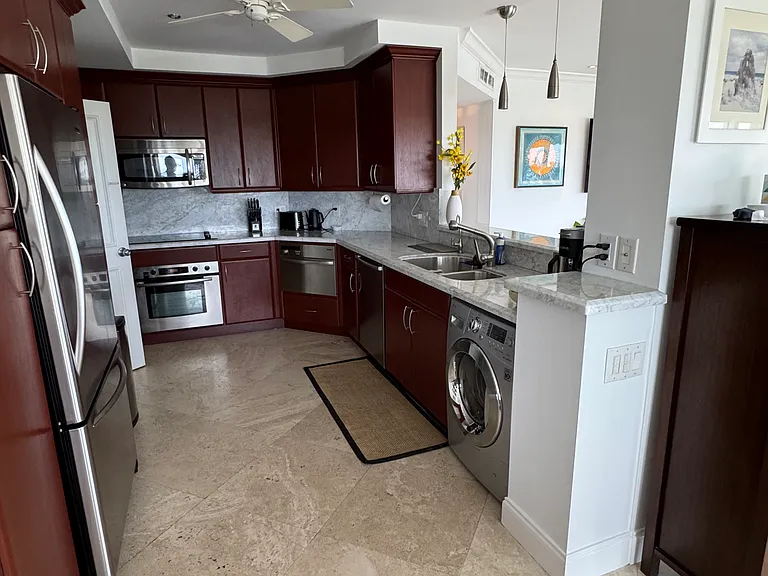1000 Lowry St #7E — Photo 9