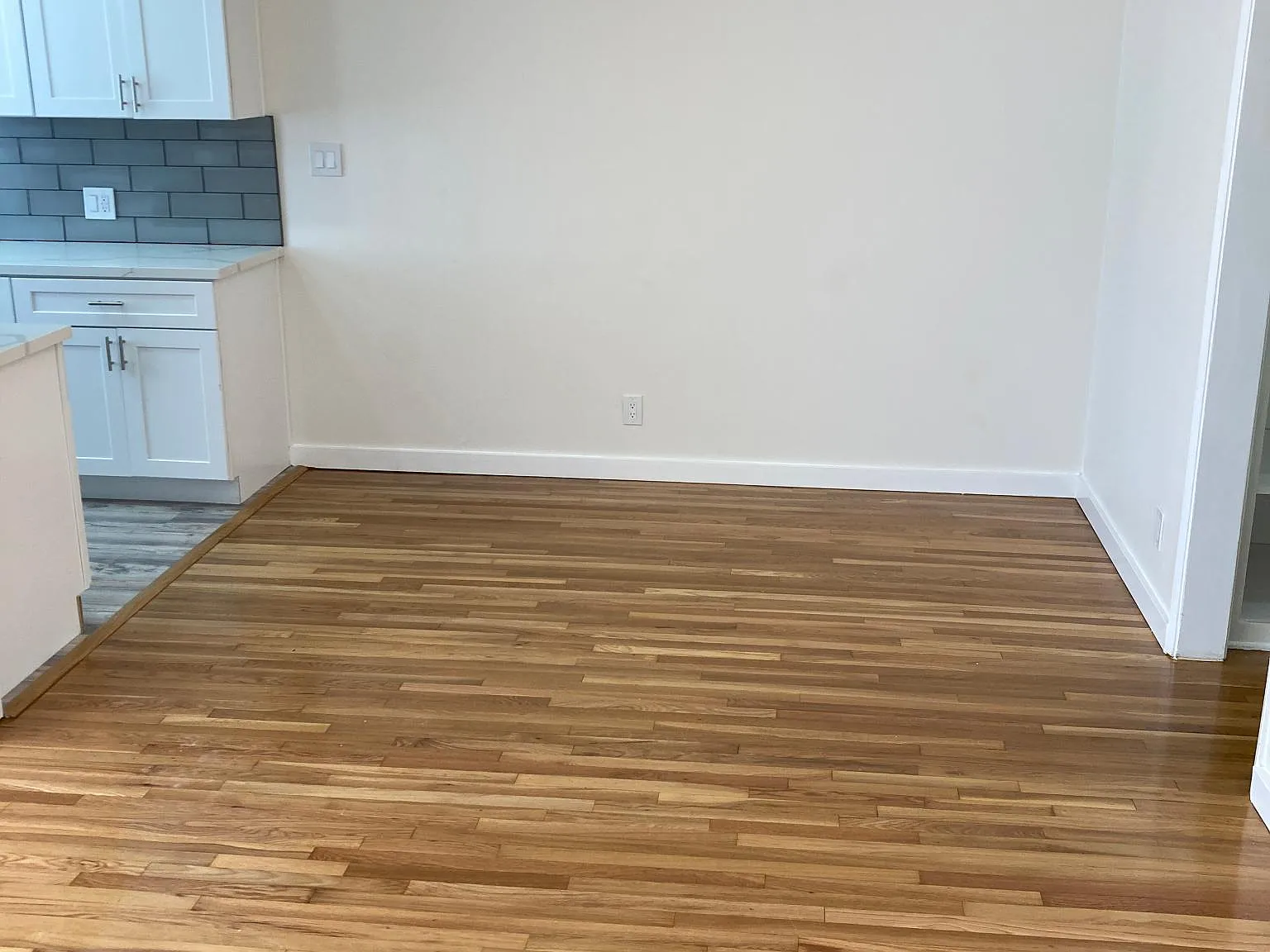 148 S Hayworth Ave — Photo 4