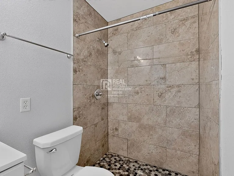 4401 Steven St — Photo 29