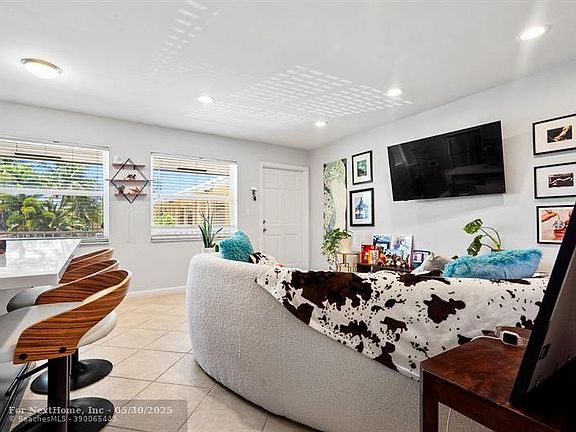 5th image of 4051 NE 13th Ave APT 72-3