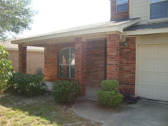 3rd image of 119 Salado Dr