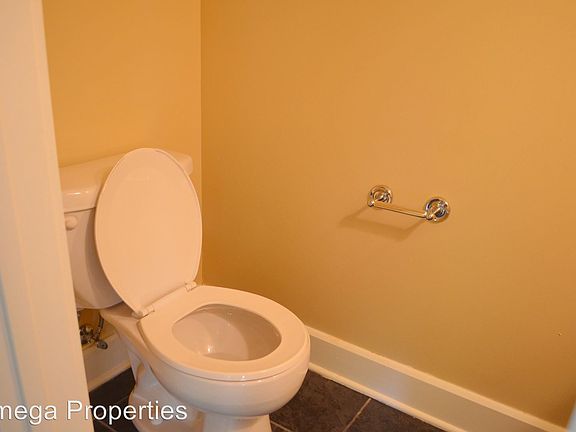 4th image of 240 N Washington St #5915520