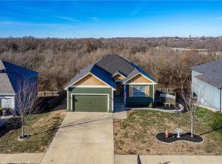 1506 SW Cross Creek Dr, Grain Valley, MO 64029