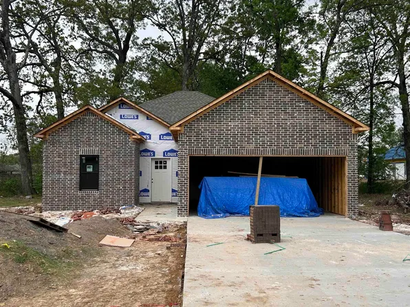215 Kayla Ln, Lonoke, AR 72086