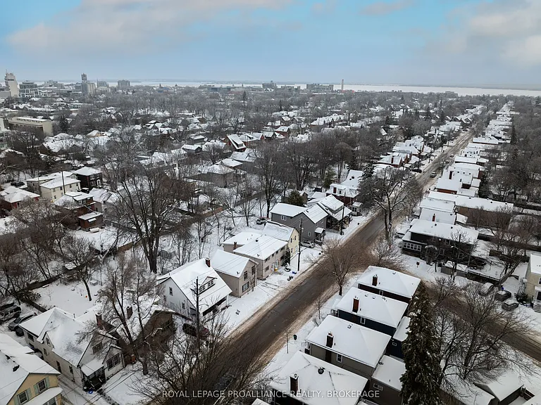 511 Victoria St — Photo 45