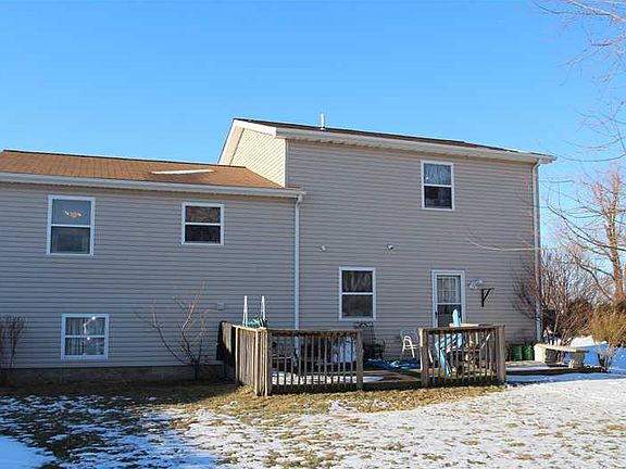 3rd image of 11173 Maple Dr
