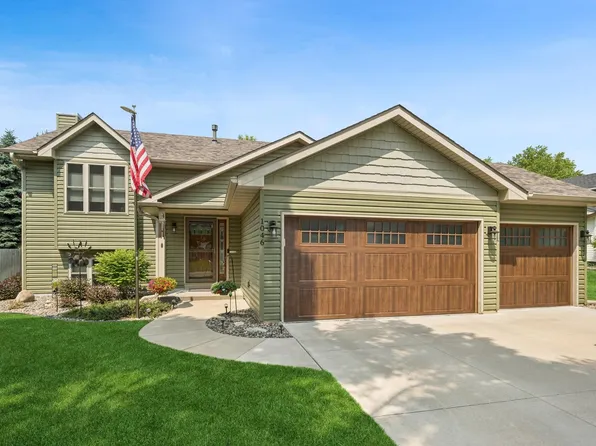 1046 Bonnieview Dr, Woodbury, MN 55129
