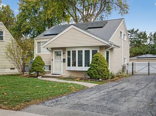 801 S Spring Rd, Elmhurst, IL 60126