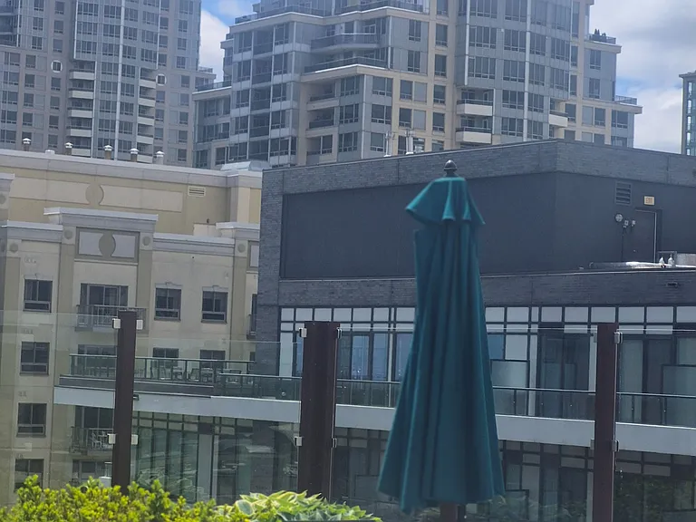 27 Rean Dr #330 — Photo 12