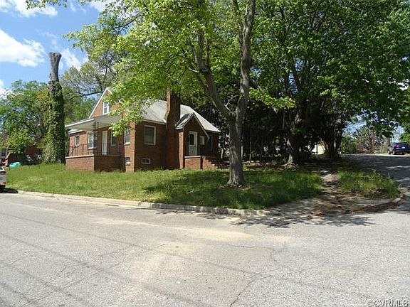 3rd image of 308 Royal Oak Ave