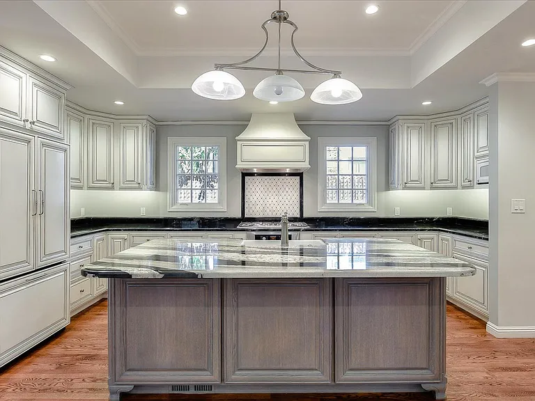 135 Wilder Ave — Photo 13
