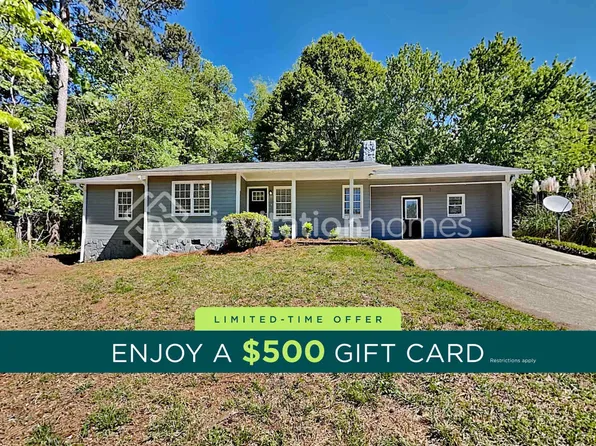 8594 Autumn Leaf Dr, Douglasville, GA 30135