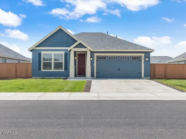 206 Bravo St, Moxee, WA 98936