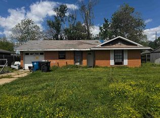 255 Elizabeth St, Bridge City, TX 77611