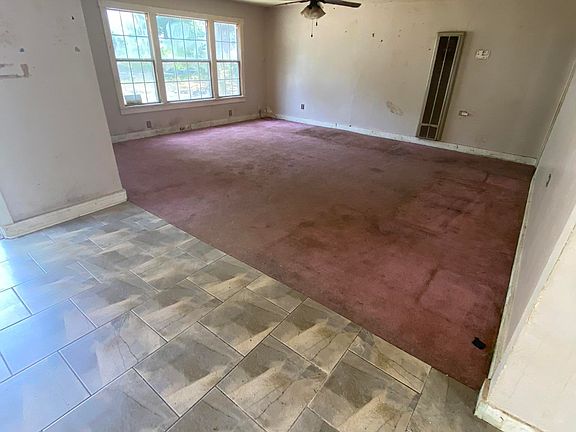 5th image of 1007 E Sullenberger Ave