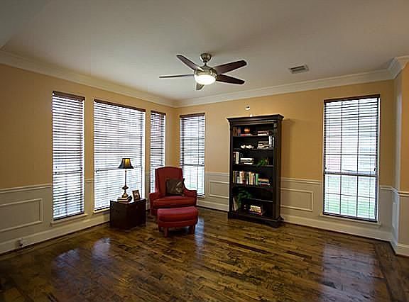 5th image of 7505 Benelux Ct