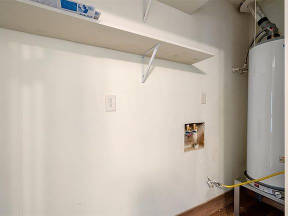 5th image of 10914 Fairland Dr