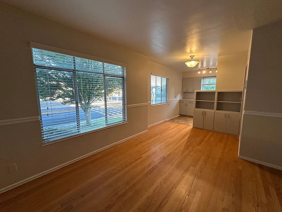 5488 and 5492 Carlson Drive