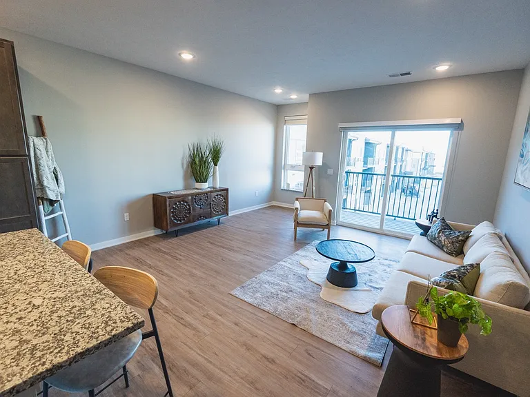 ivi Apartments — Photo 22