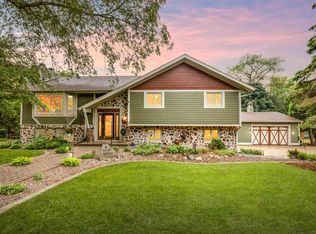 N29W29951 Shel Mar Dr, Pewaukee, WI 53072