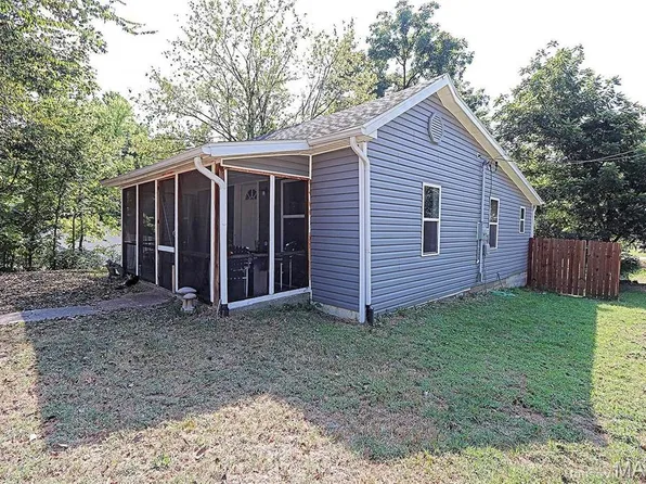 1439 N Spanish St, Cape Girardeau, MO 63701