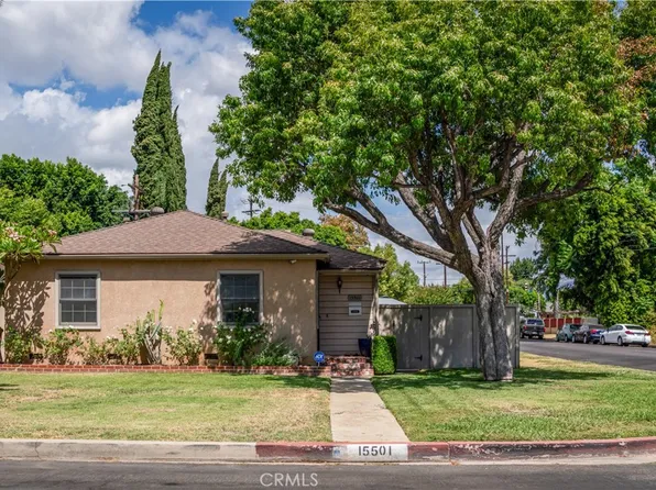 15501 Covello St, Van Nuys, CA 91406