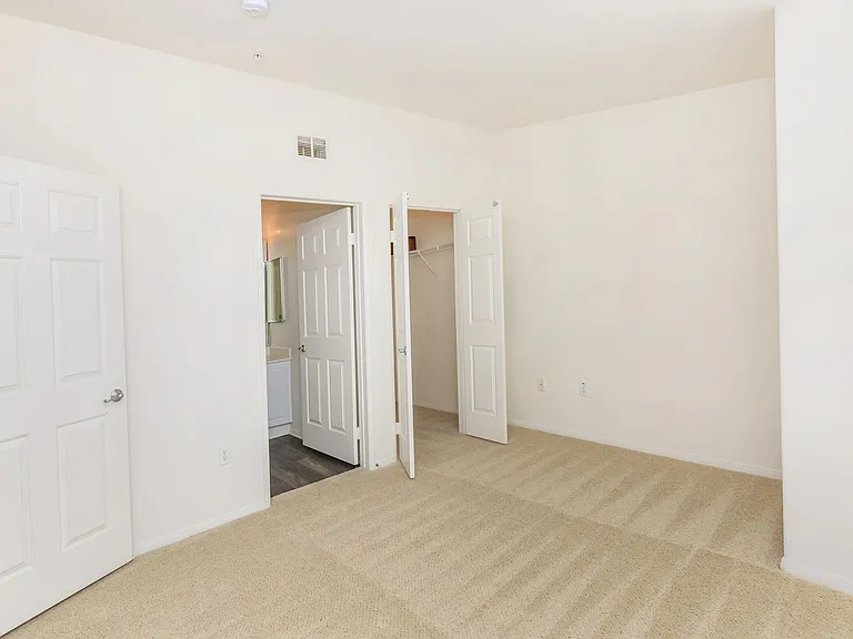 Heritage Square Senior Apartment Homes — Photo 25