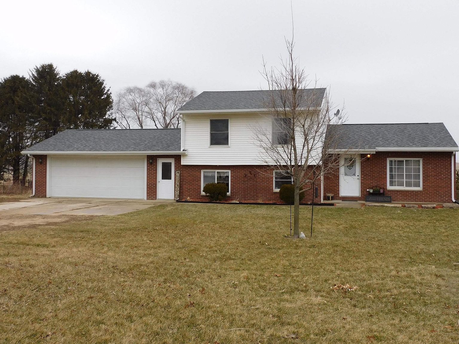 1411 220th St, Manchester, IA 52057 Zillow