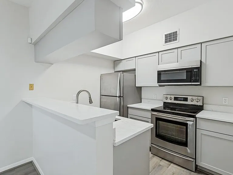 2626 Holly Hall St #605 — Photo 6