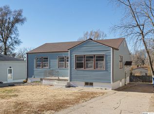 2014 Calhoun St, Bellevue, NE 68005